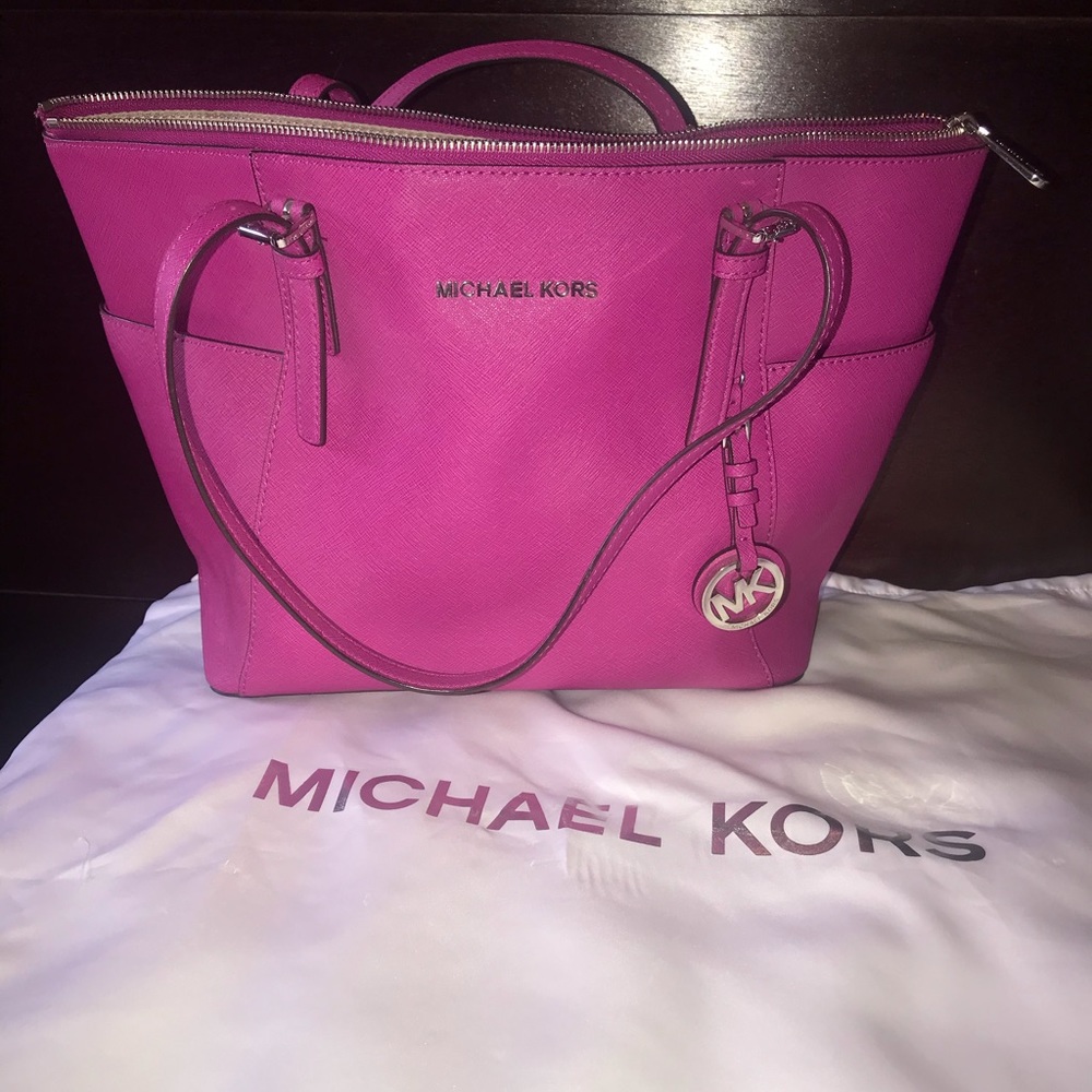 Michale Kors Purse